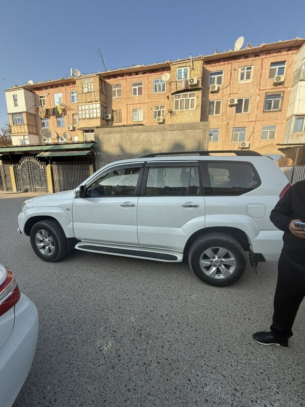 Toyota Land Cruiser Prado 2006 - 300 000 TMT - Мары - img 1