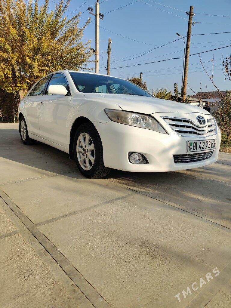 Toyota Camry 2011 - 185 000 TMT - Байрамали - img 2