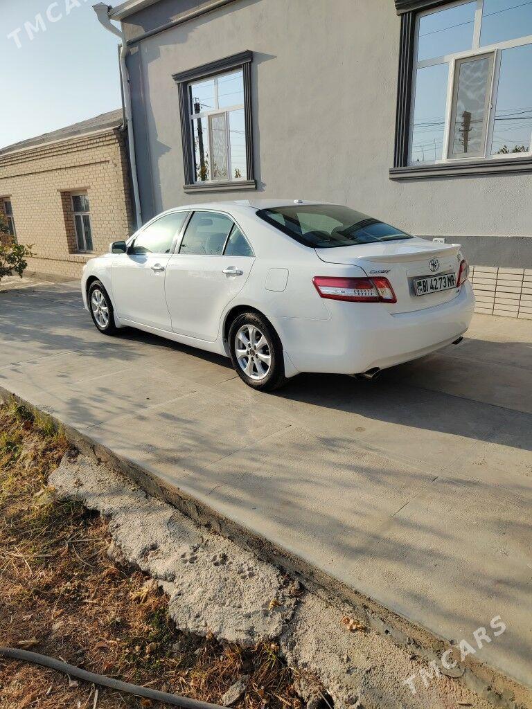 Toyota Camry 2011 - 185 000 TMT - Байрамали - img 1