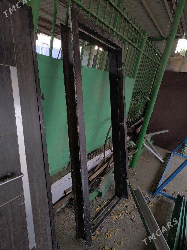 daşky gapy - Täze zaman - img 3