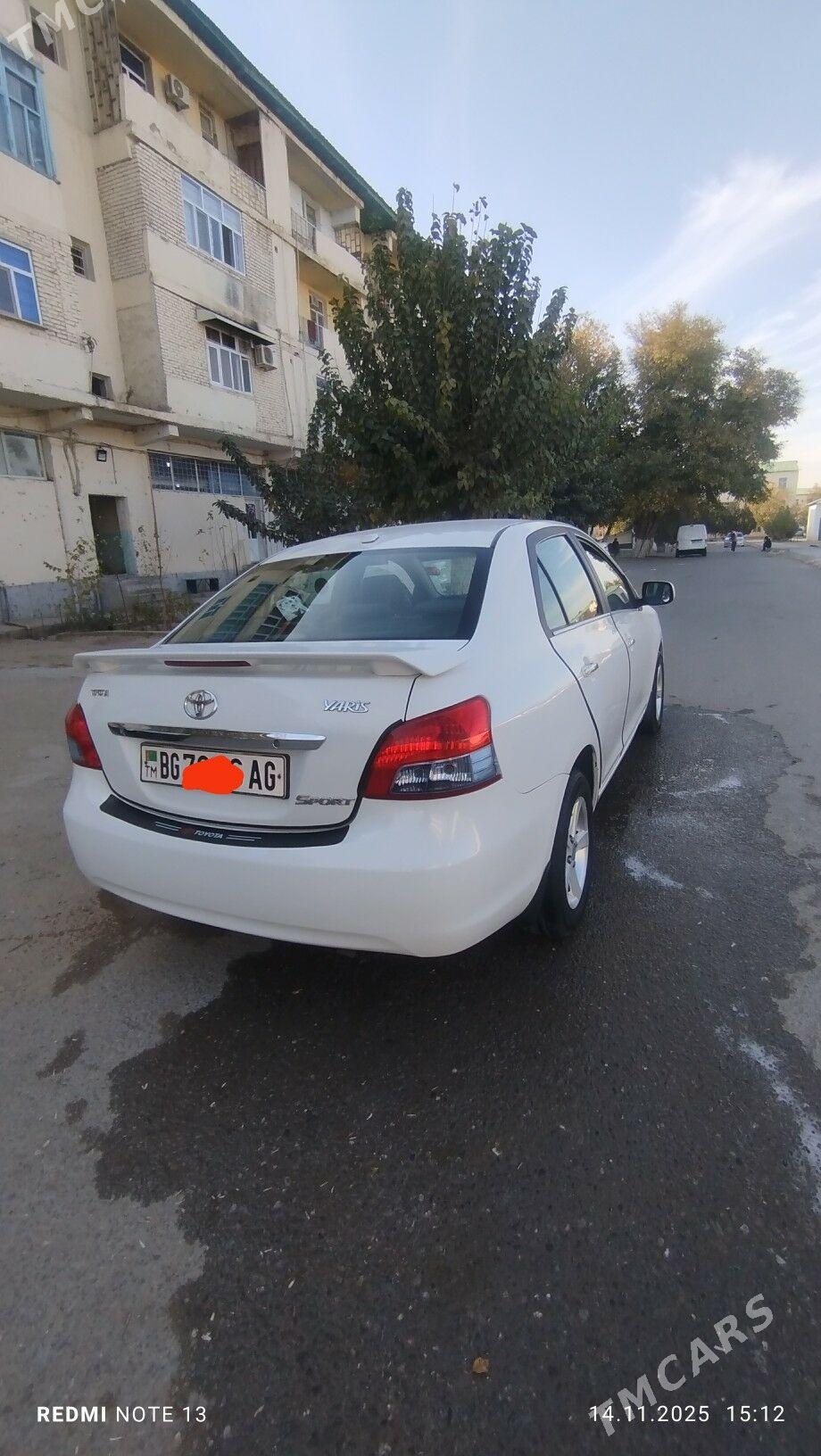 Toyota Yaris 2006 - 132 000 TMT - Büzmeýin - img 3