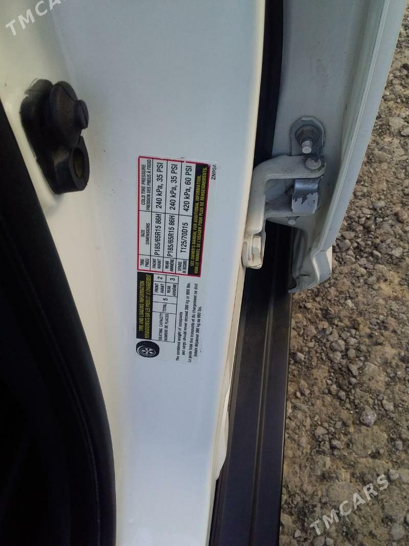 Nissan Versa 2010 - 133 000 TMT - Ашхабад - img 9