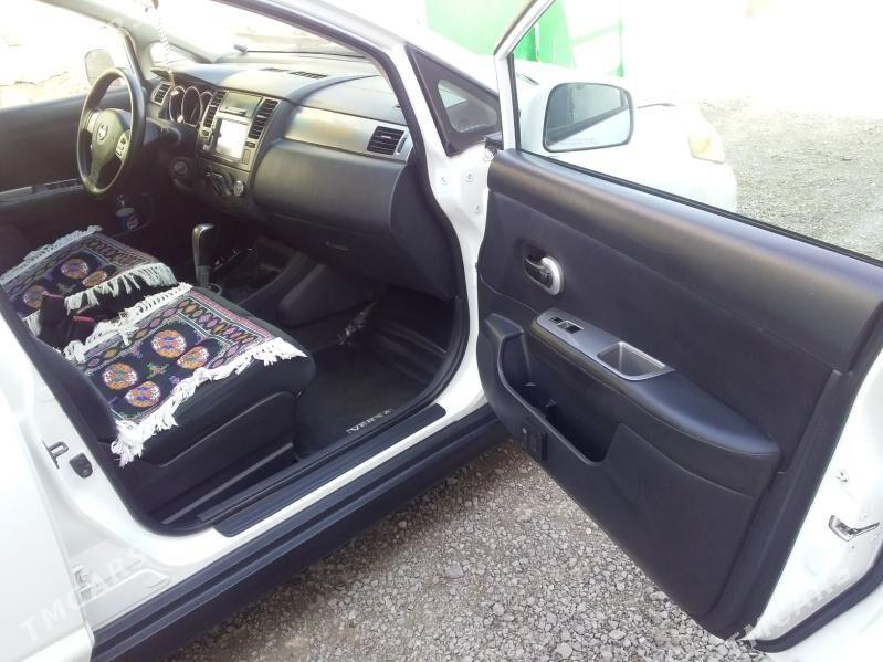 Nissan Versa 2010 - 133 000 TMT - Ашхабад - img 7