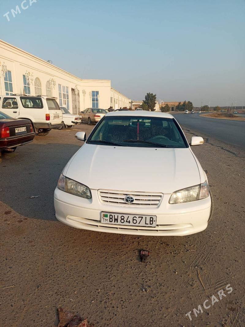 Toyota Camry 2000 - 145 000 TMT - Саят - img 6
