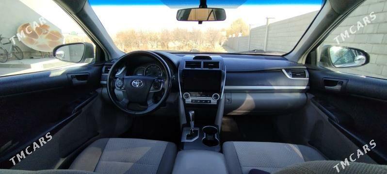 Toyota Camry 2012 - 235 000 TMT - Дашогуз - img 3