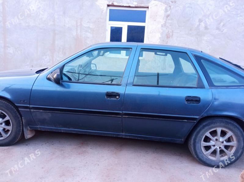 Opel Vectra 1989 - 25 000 TMT - Gurbansoltan Eje - img 5