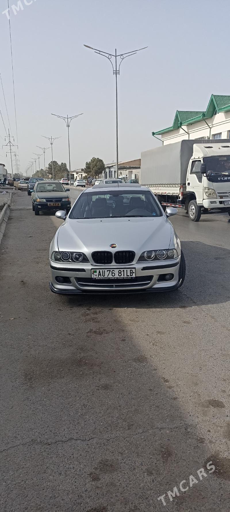 BMW E39 2002 - 149 000 TMT - Türkmenabat - img 1