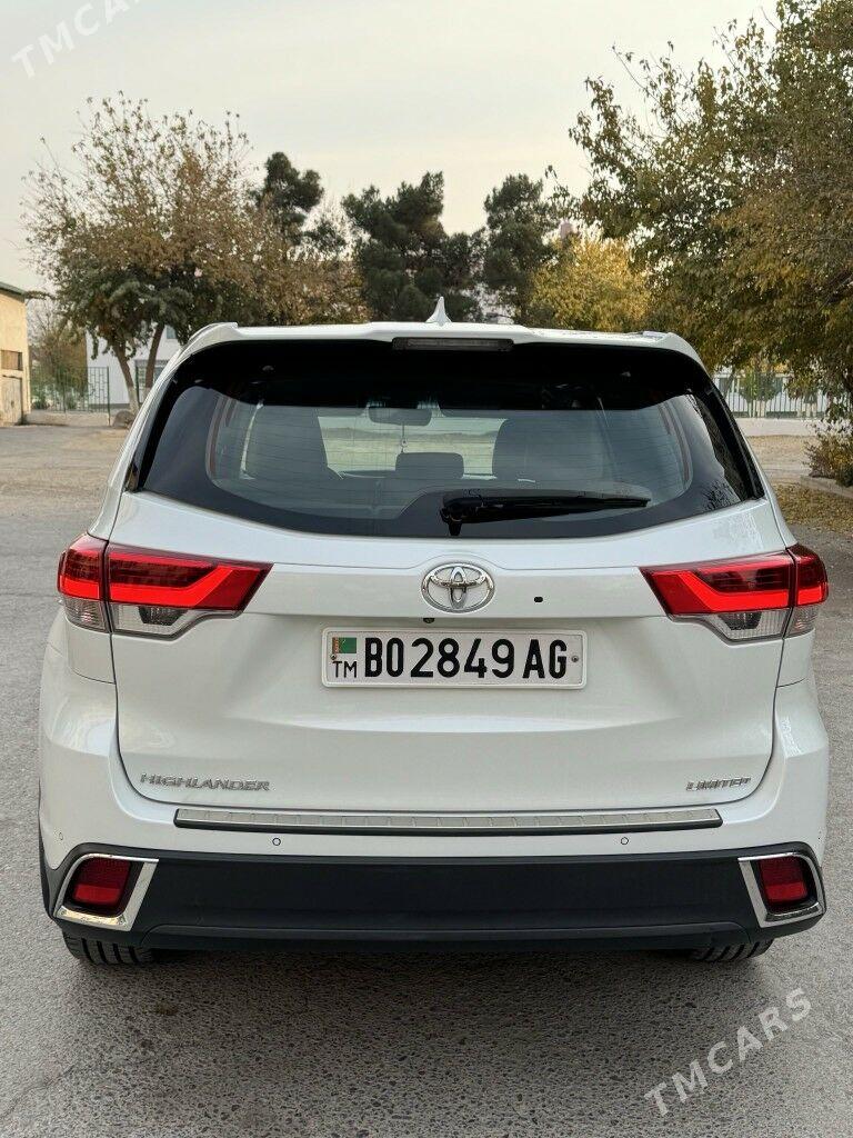 Toyota Highlander 2019 - 400 000 TMT - Ашхабад - img 2