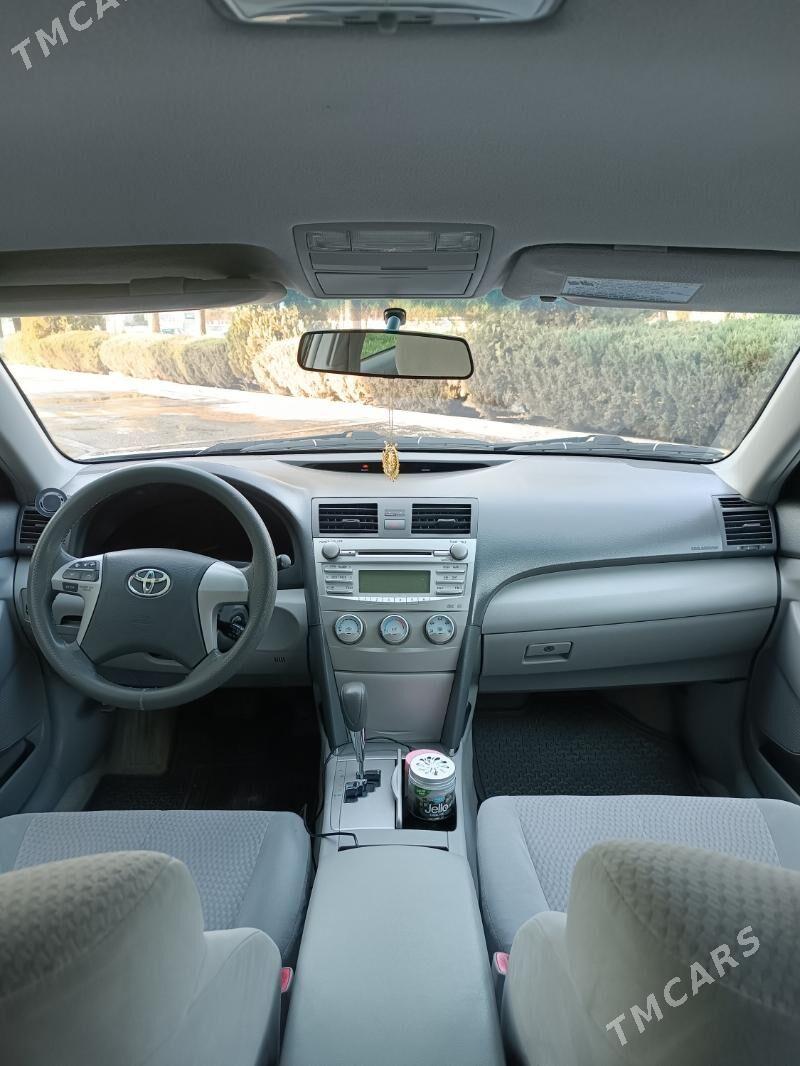 Toyota Camry 2010 - 220 000 TMT - Мары - img 9