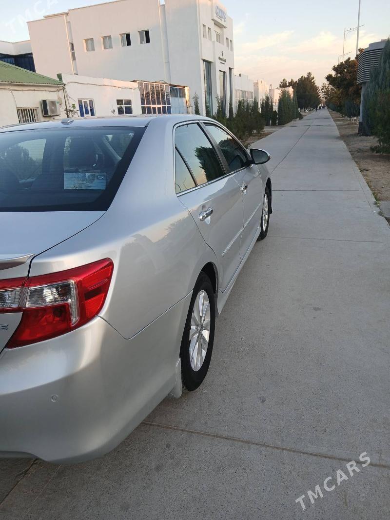 Toyota Camry 2011 - 220 000 TMT - Бедев - img 5