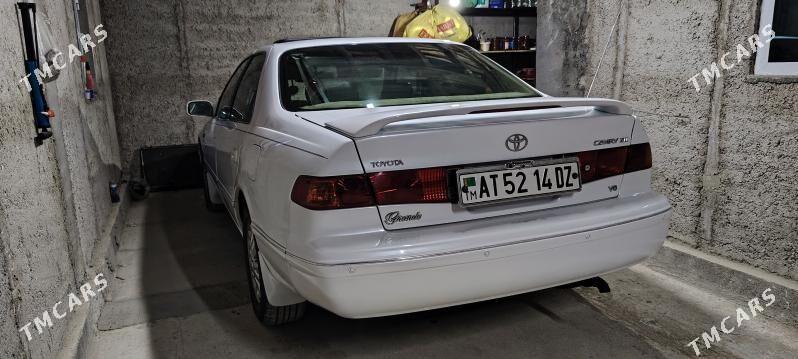 Toyota Camry 2001 - 185 000 TMT - Гурбансолтан Едже - img 3