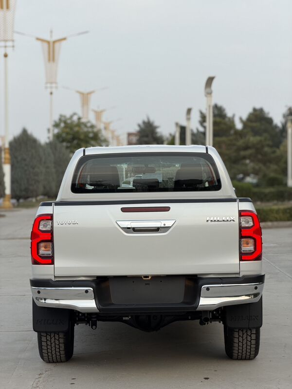 Toyota Hilux 2024 - 663 000 TMT - 11 мкр - img 5