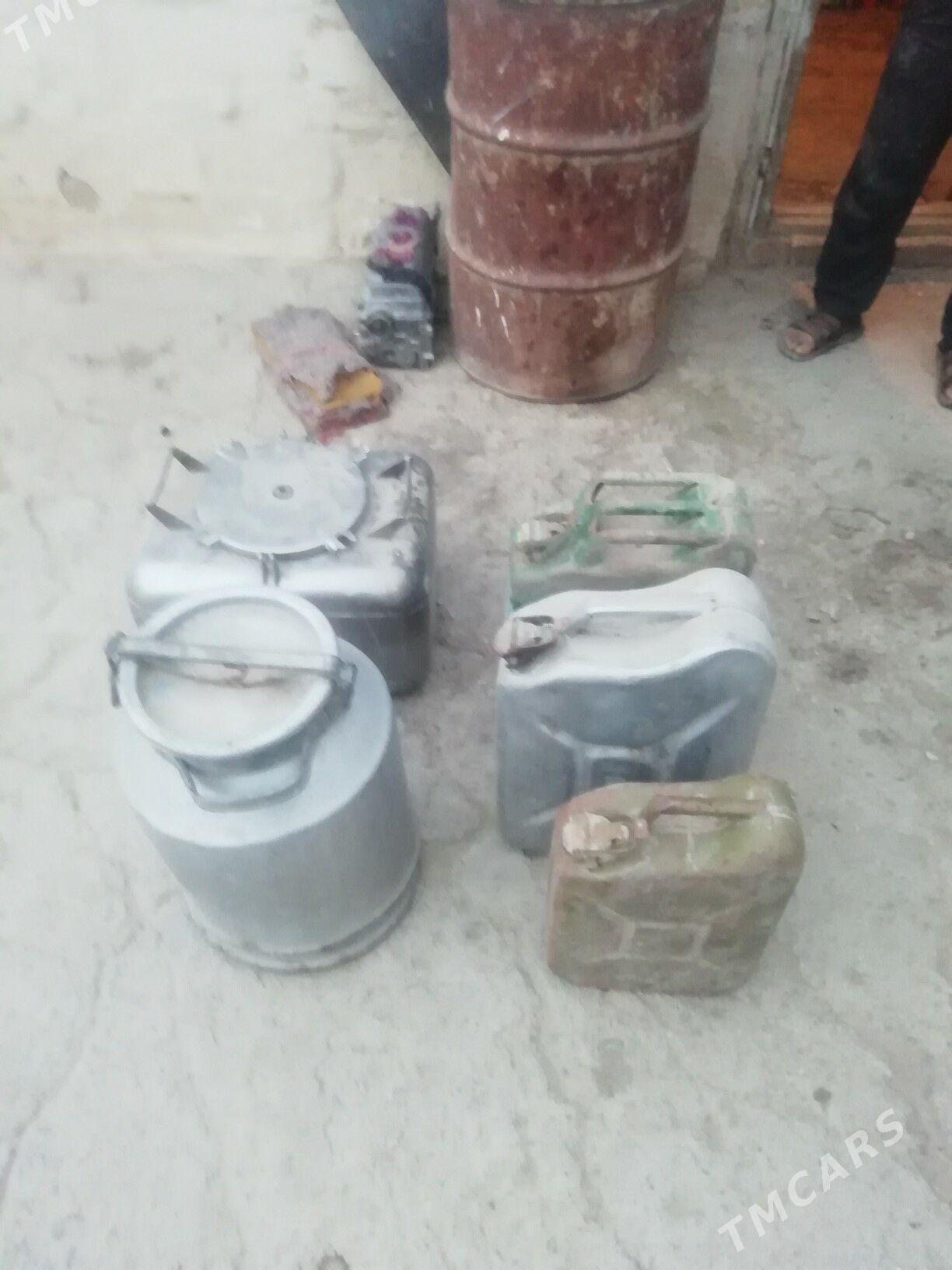 Канистра - Gyzylarbat - img 2