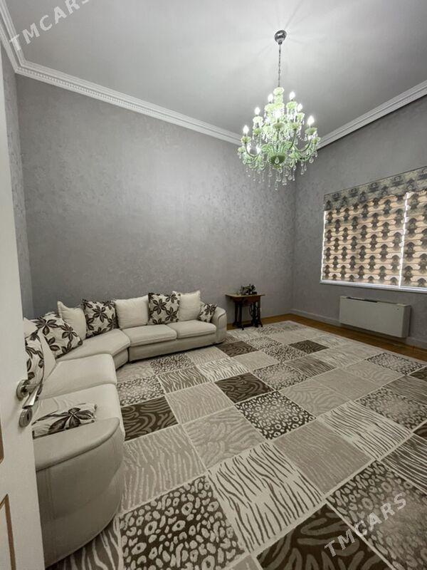 ELITKA MOSKOWSKAYA 4-Ком 5эт - Moskowskiý köç. (10 ýyl abadançylyk şaýoly) - img 3