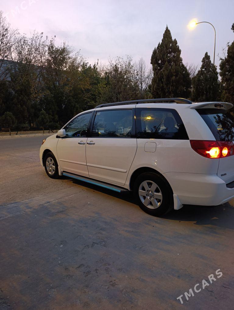 Toyota Sienna 2009 - 270 000 TMT - Бузмеин - img 6