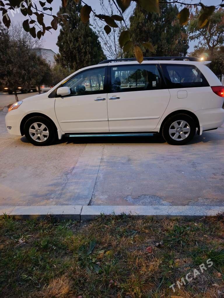 Toyota Sienna 2009 - 270 000 TMT - Бузмеин - img 3