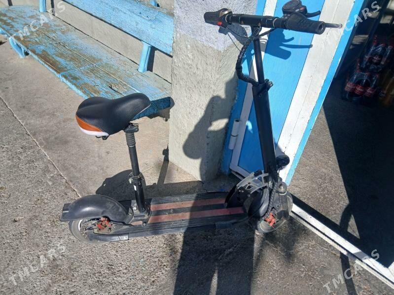 skutyr - Hitrowka - img 2