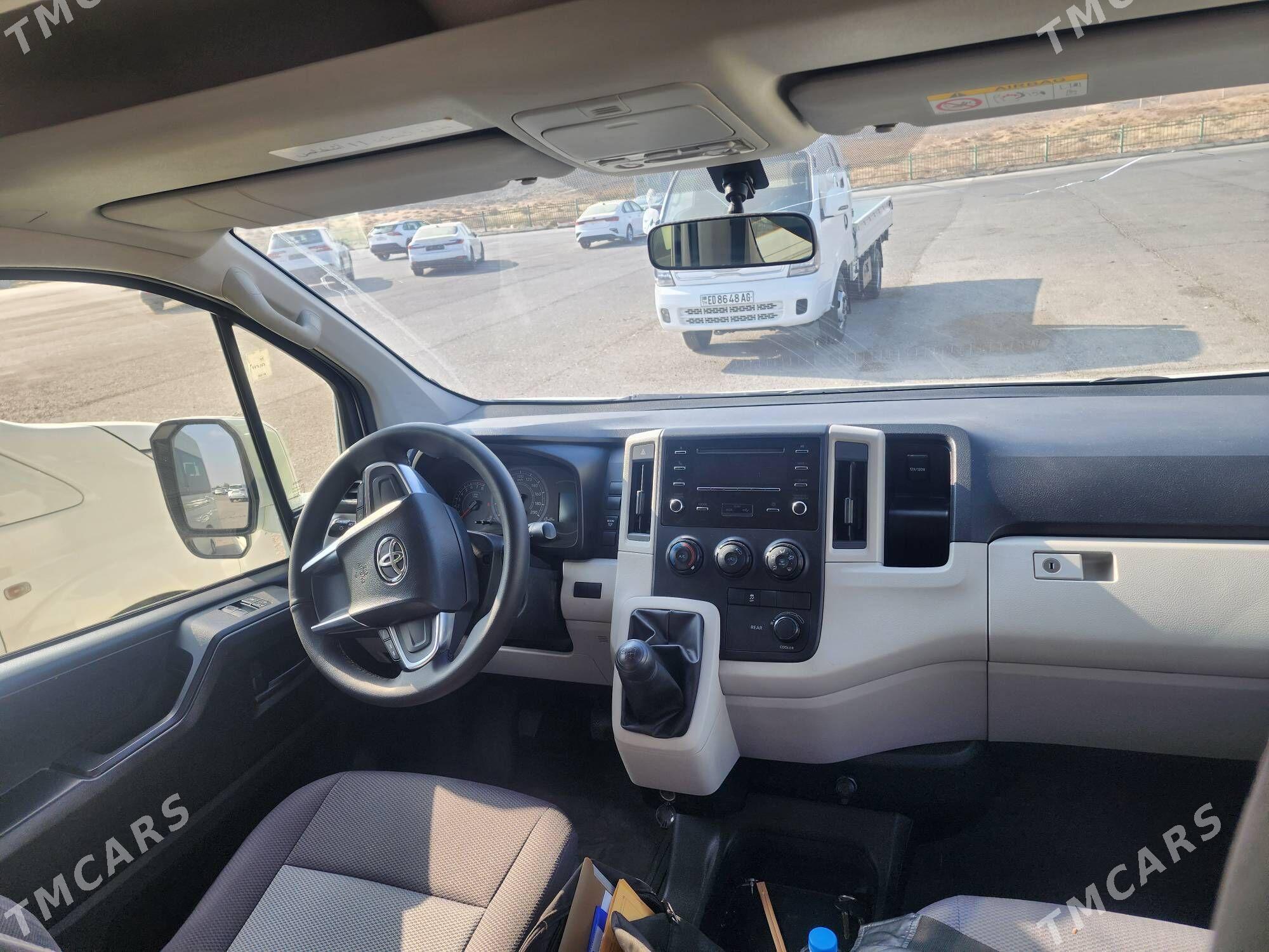 Toyota Hiace 2020 - 660 000 TMT - Ашхабад - img 6