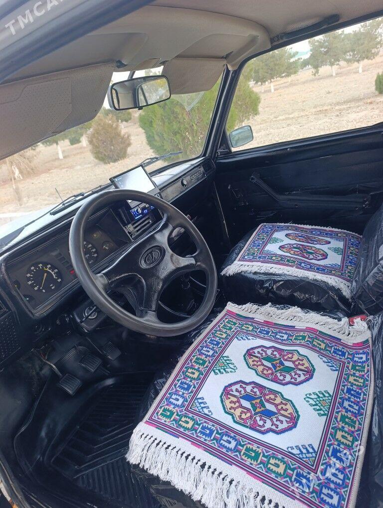 Lada 2107 2002 - 27 000 TMT - Бахарден - img 5