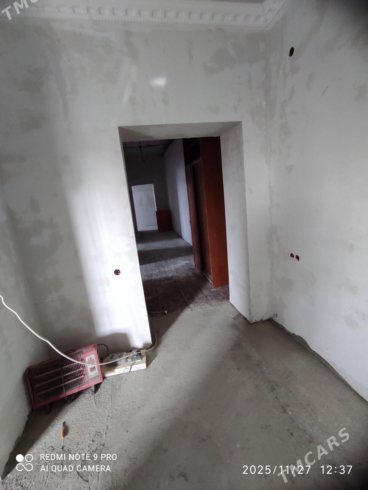 Продаётся квартира - Türkmenbaşy - img 7