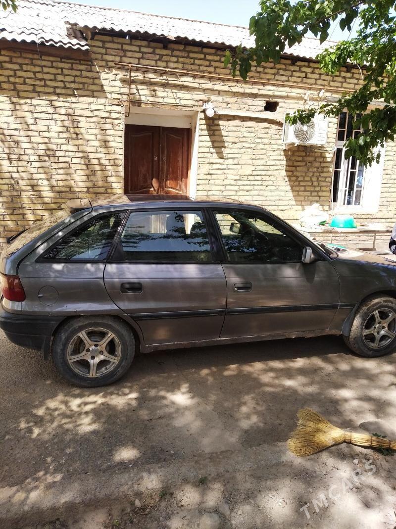 Opel Astra 1993 - 35 000 TMT - Векильбазар - img 5