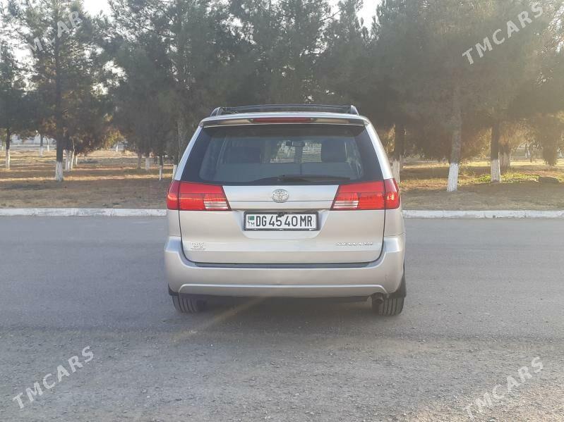Toyota Sienna 2004 - 245 000 TMT - Мары - img 5
