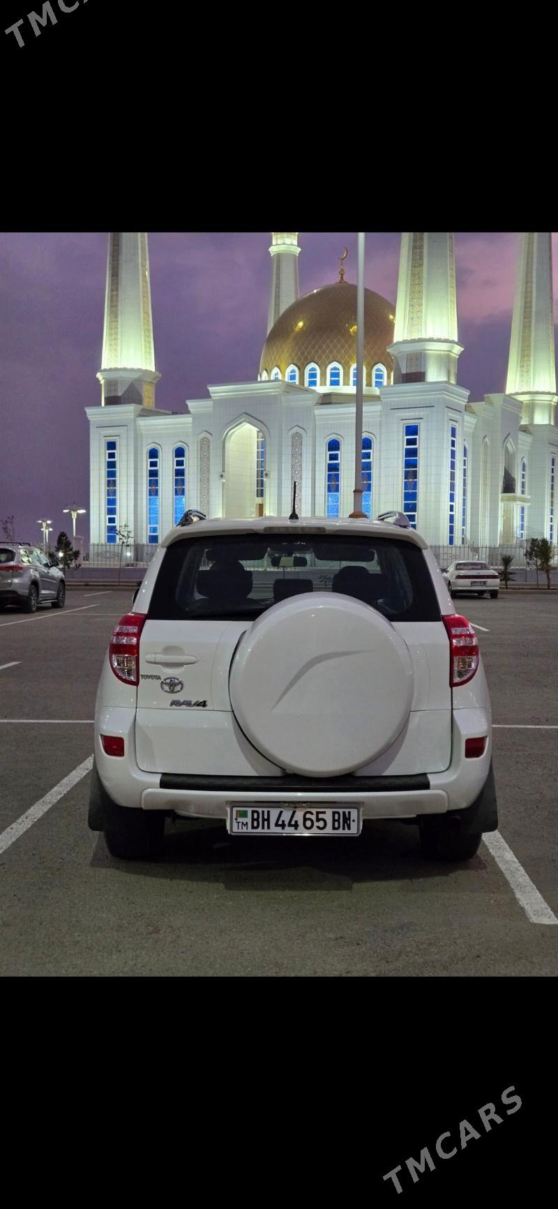 Toyota RAV4 2010 - 260 000 TMT - Хазар - img 5