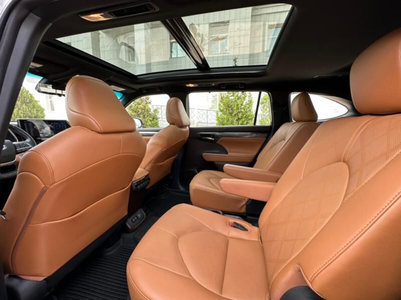 Toyota Highlander 2021 - 890 000 TMT - Ашхабад - img 6