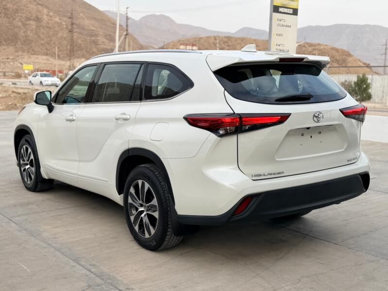 Toyota Highlander 2021 - 620 000 TMT - Балканабат - img 2