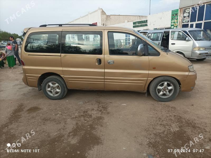 Hyundai H-1 2001 - 50 000 TMT - Гурбансолтан Едже - img 2