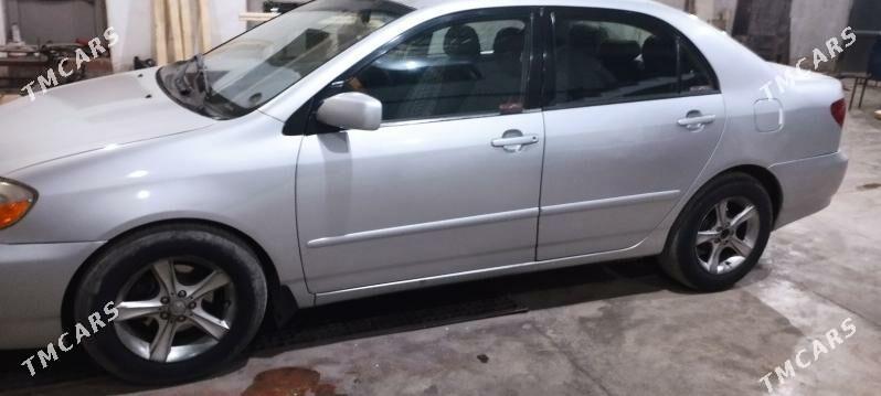 Toyota Corolla 2004 - 110 000 TMT - Туркменабат - img 2