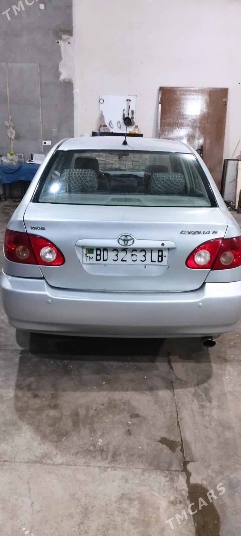 Toyota Corolla 2004 - 110 000 TMT - Туркменабат - img 5