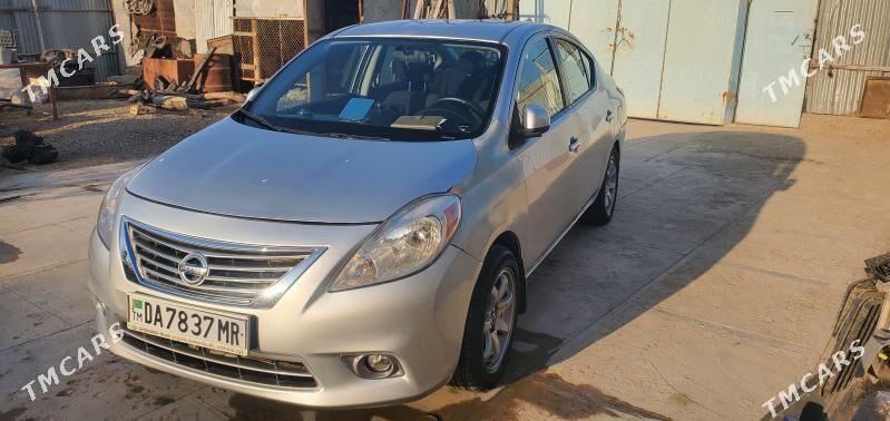 Nissan Versa 2012 - 130 000 TMT - Мары - img 1