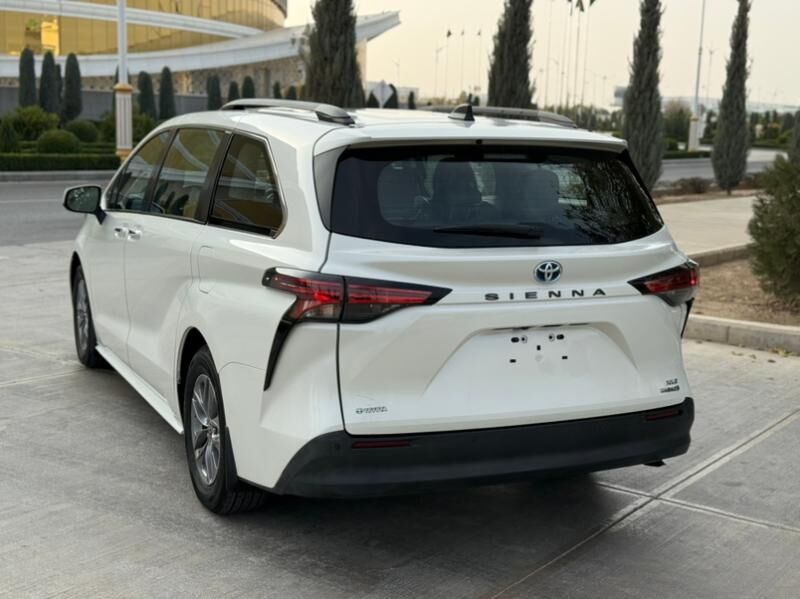 Toyota Sienna 2021 - 475 000 TMT - Ашхабад - img 2