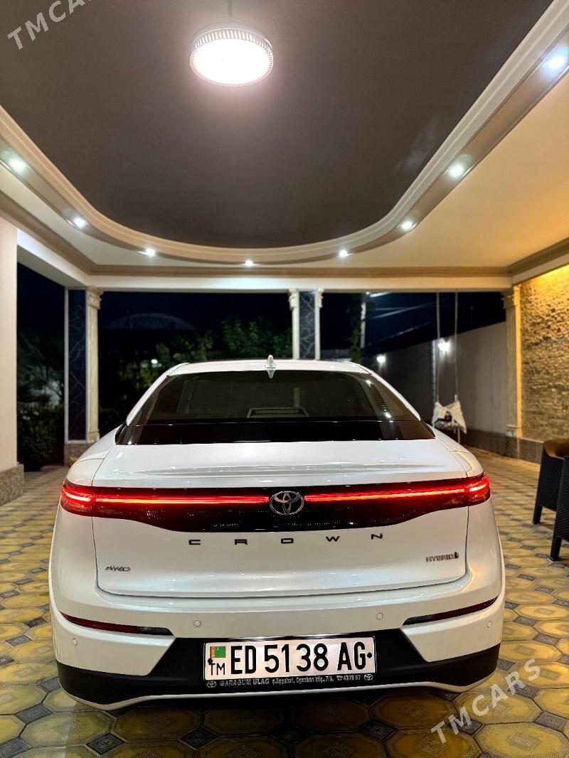 Toyota Crown 2023 - 840 000 TMT - Aşgabat - img 6
