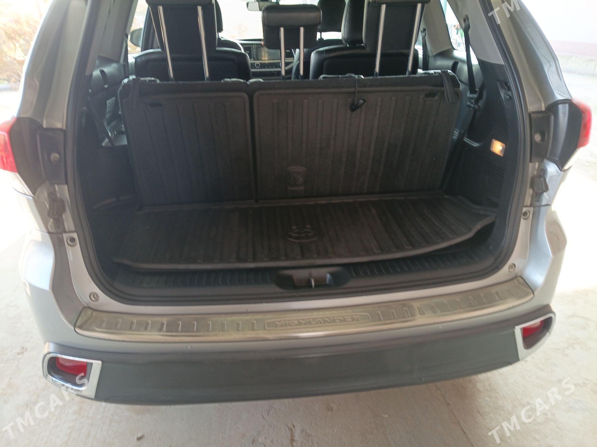 Toyota Highlander 2017 - 460 000 TMT - Türkmenabat - img 9