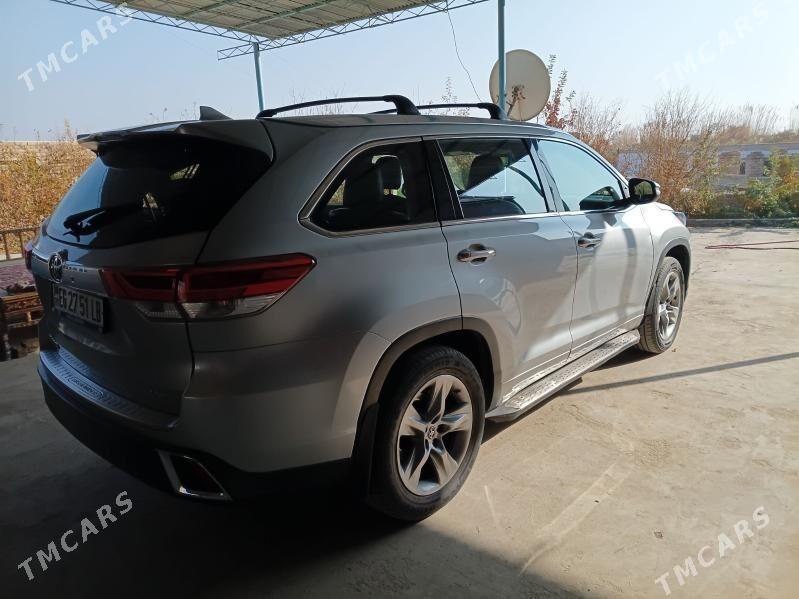 Toyota Highlander 2017 - 460 000 TMT - Türkmenabat - img 5