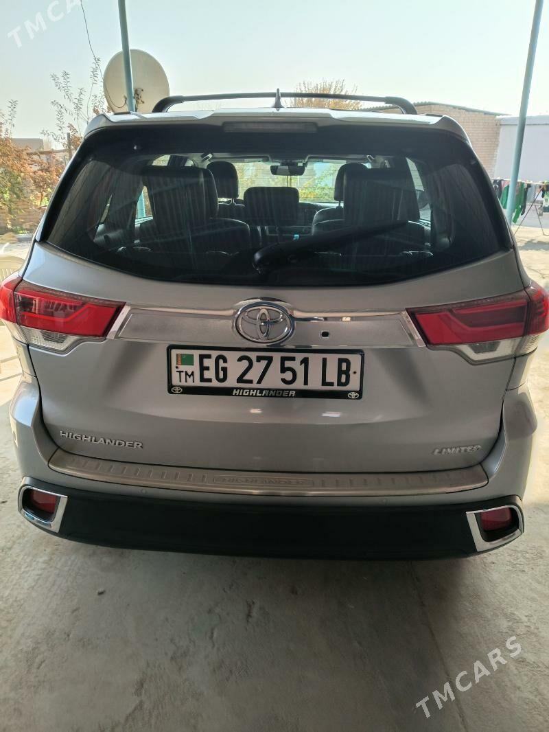 Toyota Highlander 2017 - 460 000 TMT - Türkmenabat - img 7