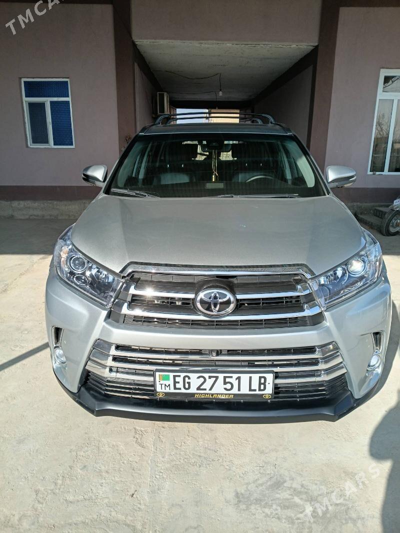 Toyota Highlander 2017 - 460 000 TMT - Türkmenabat - img 8