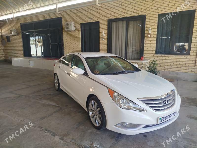 Hyundai Sonata 2011 - 138 000 TMT - Мары - img 7
