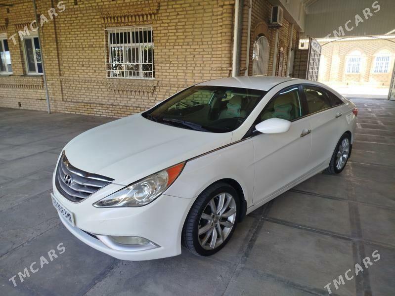 Hyundai Sonata 2011 - 138 000 TMT - Мары - img 5