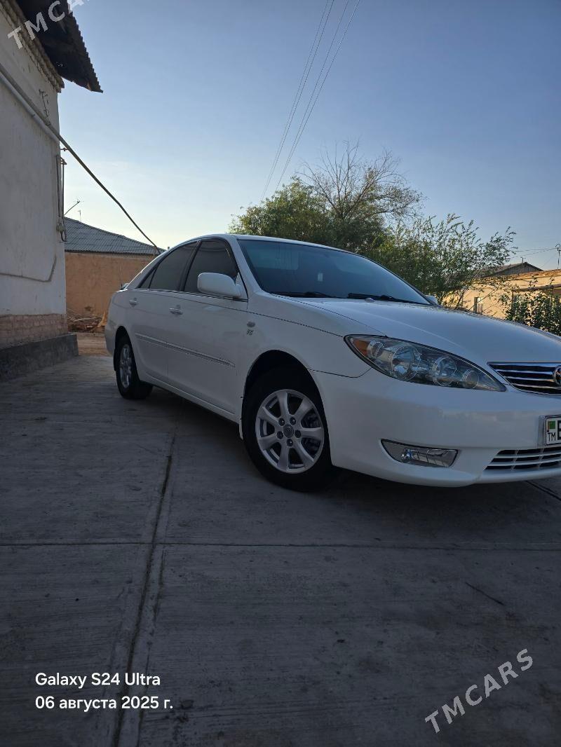 Toyota Camry 2004 - 155 000 TMT - Köneürgenç - img 4