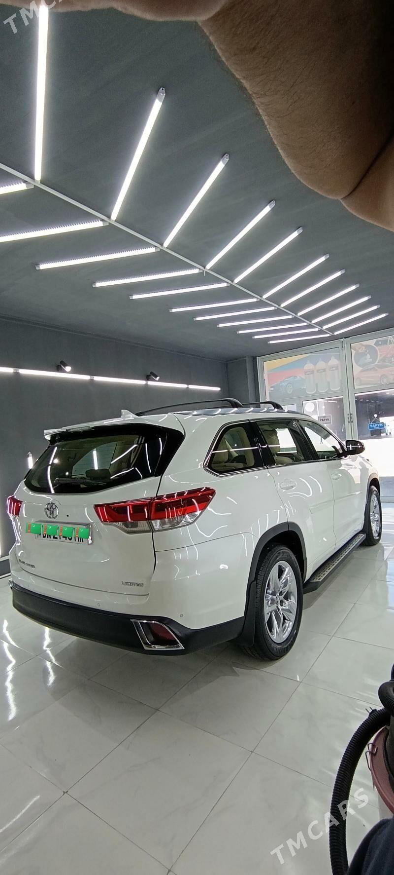 Toyota Highlander 2017 - 588 000 TMT - Мургап - img 4