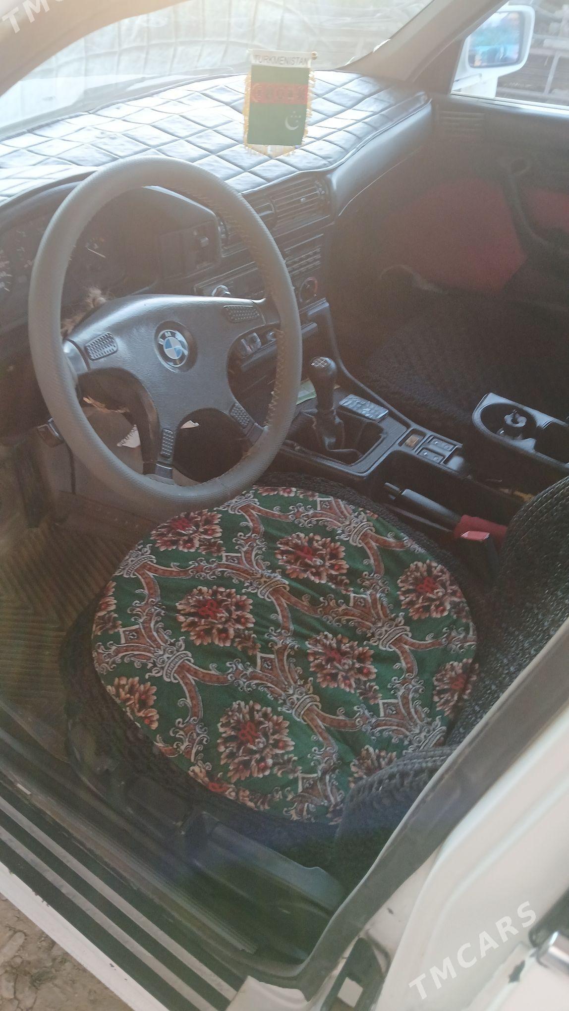 BMW 525 1989 - 55 000 TMT - Мургап - img 4