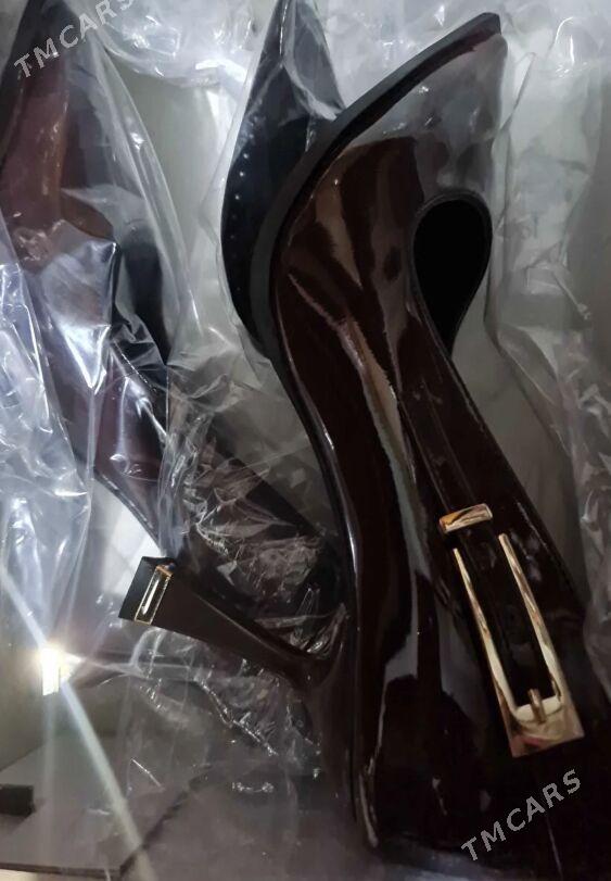 Новые туфли - Бузмеин ГРЭС - img 1