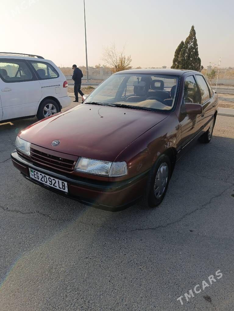Opel Vectra 1992 - 48 000 TMT - Сакар - img 3