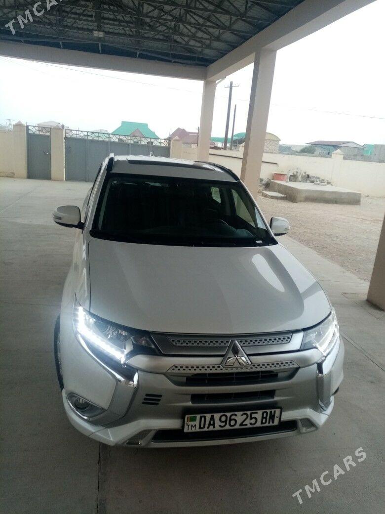 Mitsubishi Outlander 2023 - 310 000 TMT - Балканабат - img 2