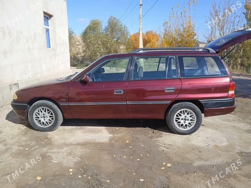 Opel Astra 1993 - 50 000 TMT - Губадаг - img 8