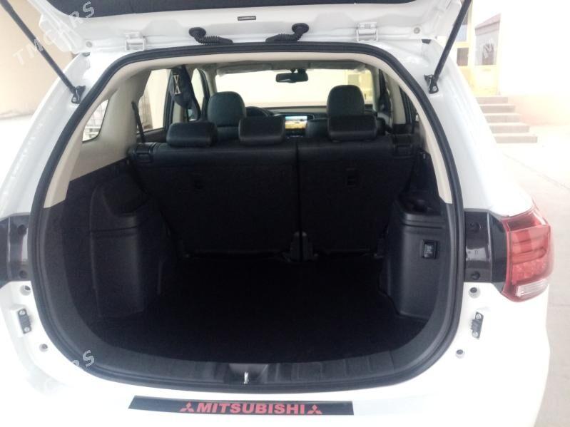 Mitsubishi Outlander 2023 - 310 000 TMT - Балканабат - img 7