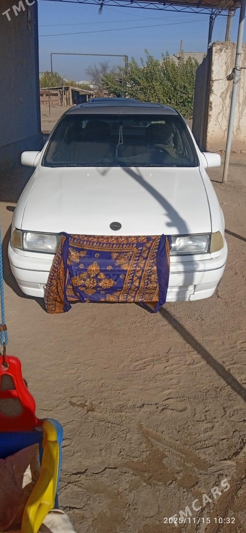 Opel Vectra 1992 - 30 000 TMT - Ýolöten - img 3